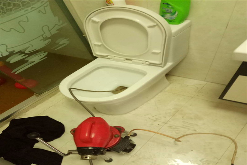 雨城如何疏通马桶 疏通马桶多少钱