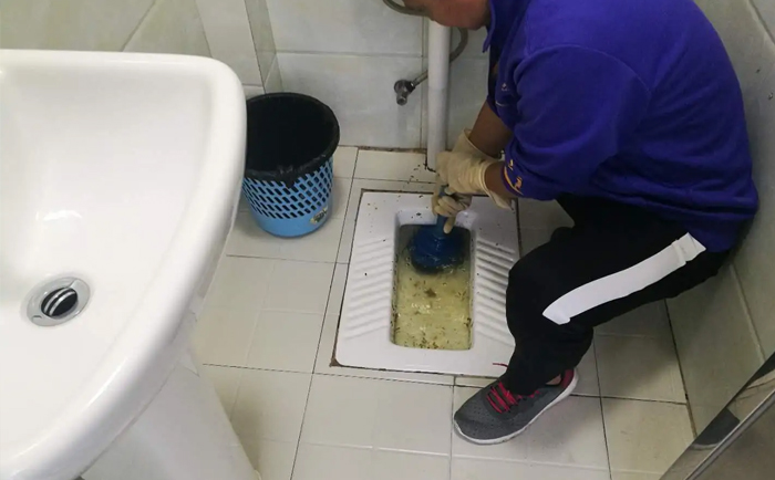 雨城疏通蹲坑