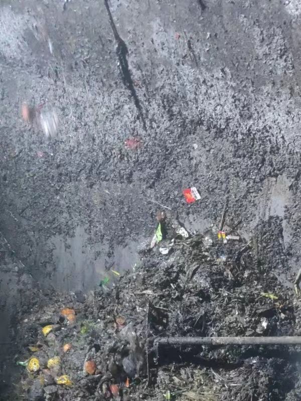 雨城污水池清理